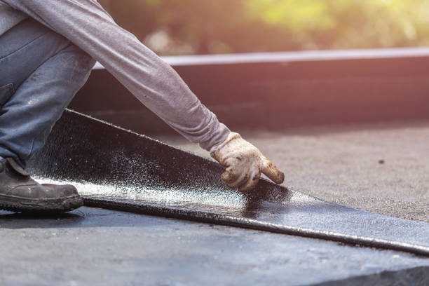 Professional Vapor Barrier Installation technician working in Harbert, MI